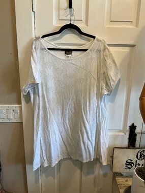 Dotti pure white top with butterfly pattern in the weave!  Plus size 2x